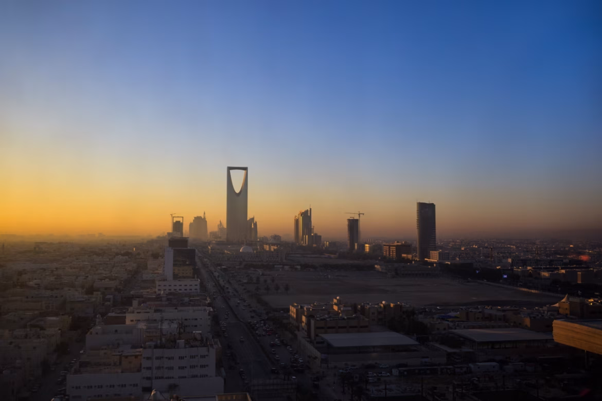 سعودی خودمختار دولت فنڈ جیتنے والی سرمایہ کاری تلاش کرنے کے لیے جدوجہد کر رہا ہے۔
